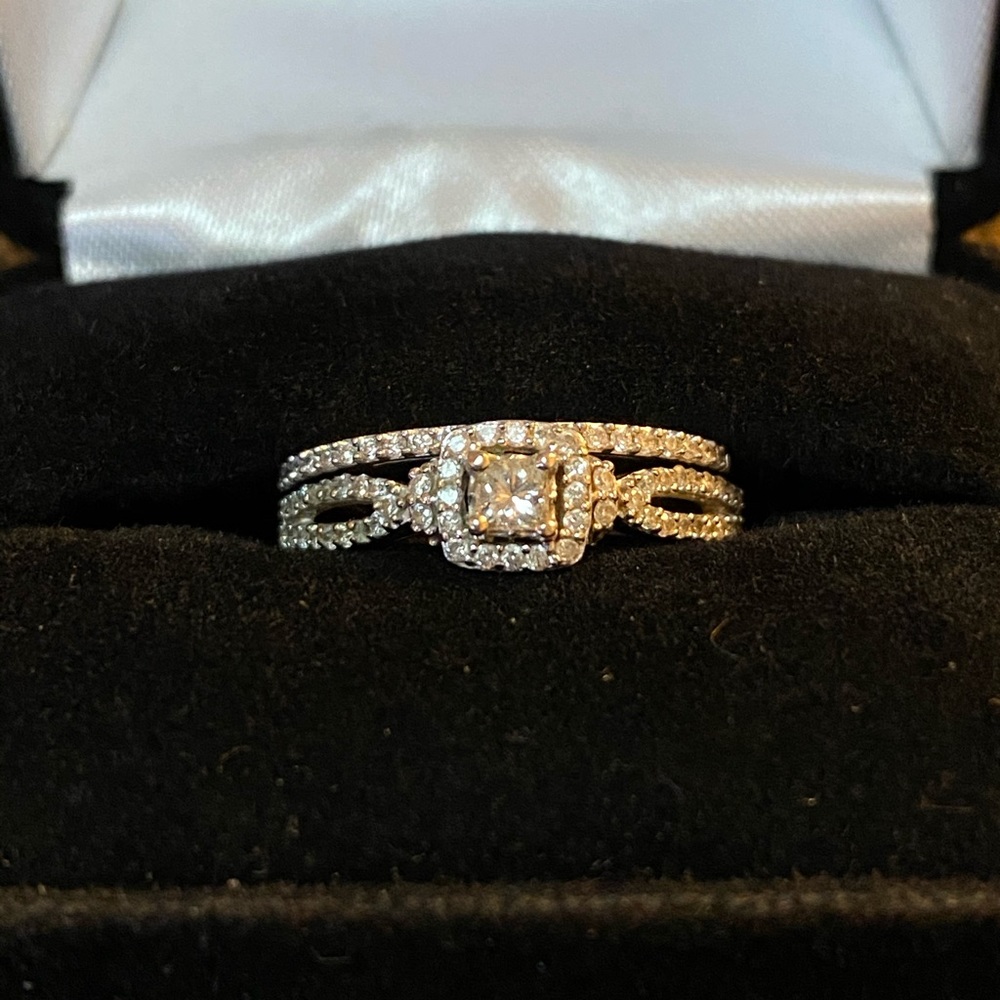 Kay Jewelers Engagement and wedding band set.
